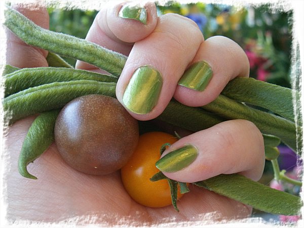 Gröna naglar och tomater